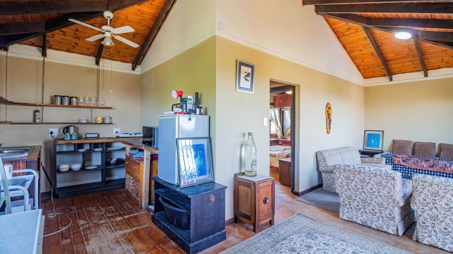 5 Bedroom Property for Sale in Lovemore Park Eastern Cape